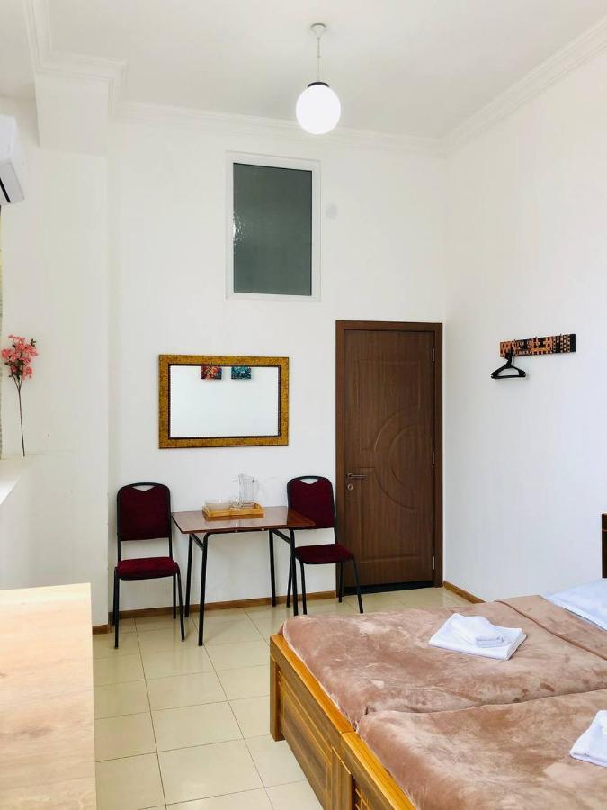 Hotel Gallery Home Tbilisi Bagian luar foto
